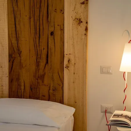 Umbrian Sunrise 卡纳拉